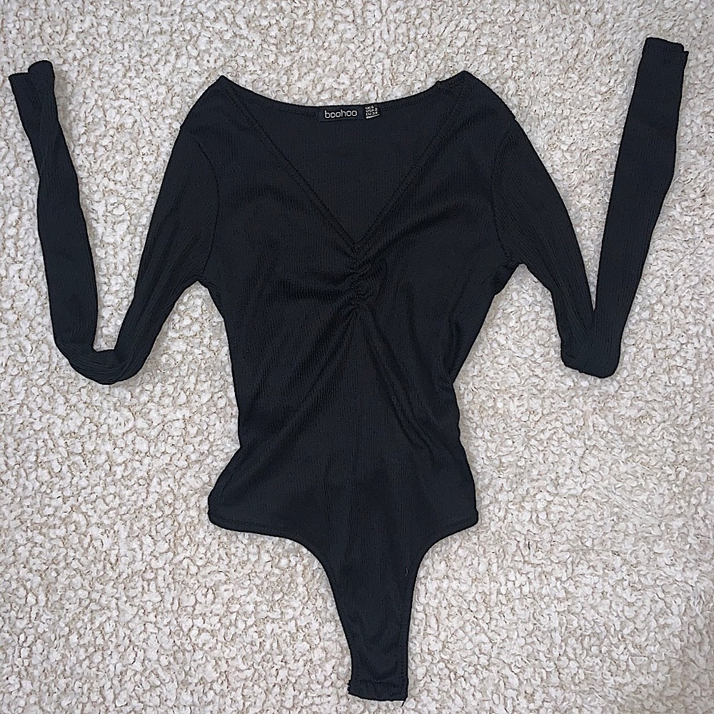 Boohoo Basic V Neck Ruched Front Thong Bodysuit